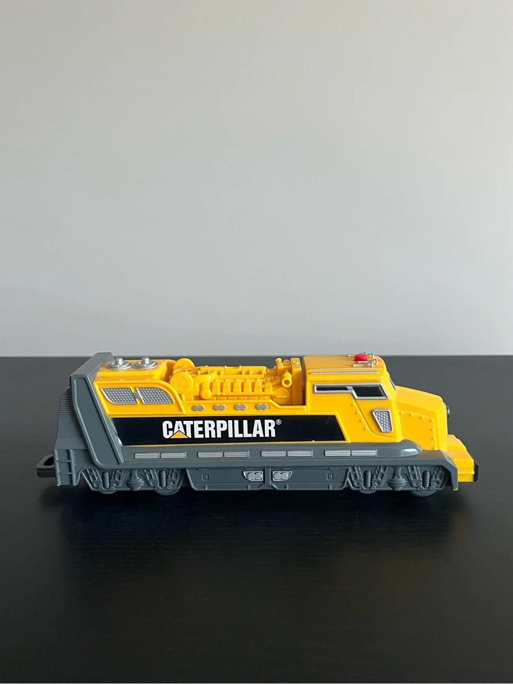 Toy State Caterpillar Construction Train Engine Battery Operated
